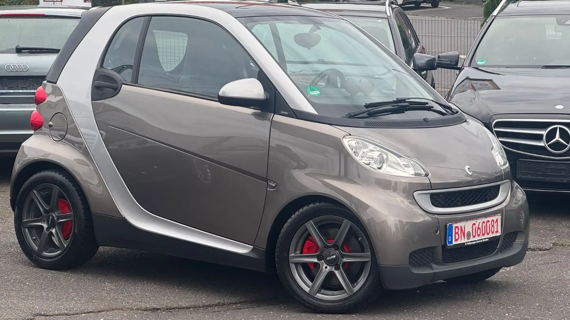 smart forTwo fortwo coupe CDI 40kW Silber - 1