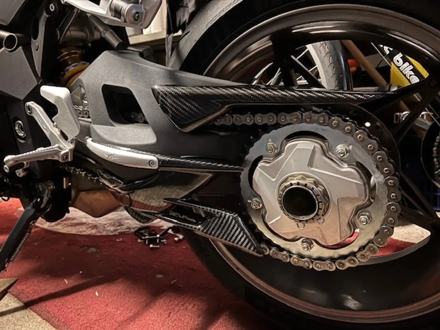 MV Agusta Brutale 990 990R bijela - 2