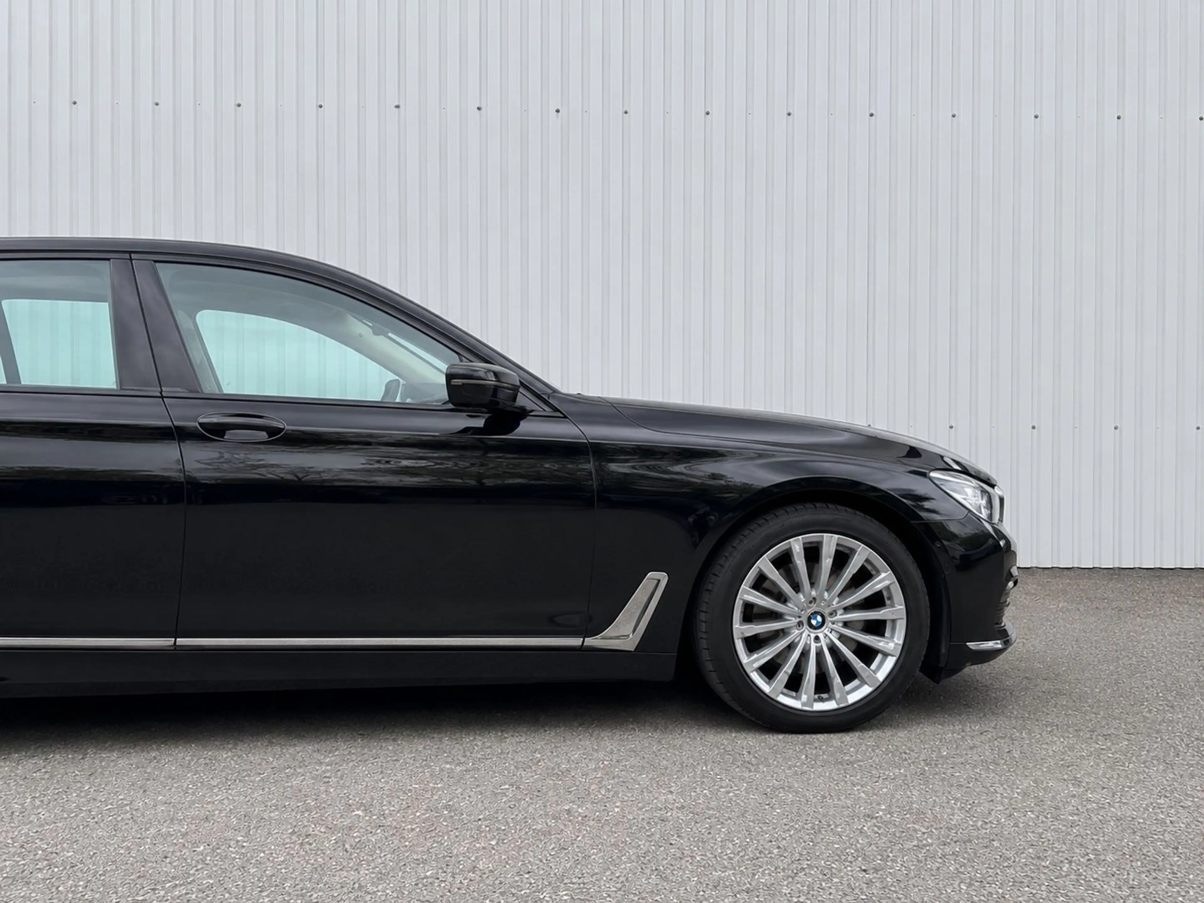 BMW 740 d xDrive*HUD*Soft Close*Massage*360 Kamera* — photo 33