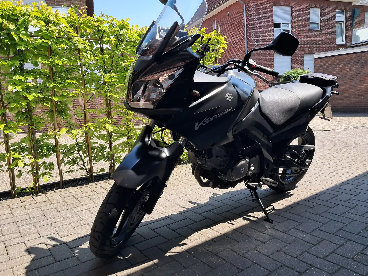Suzuki V-Strom 650 Noir - 2