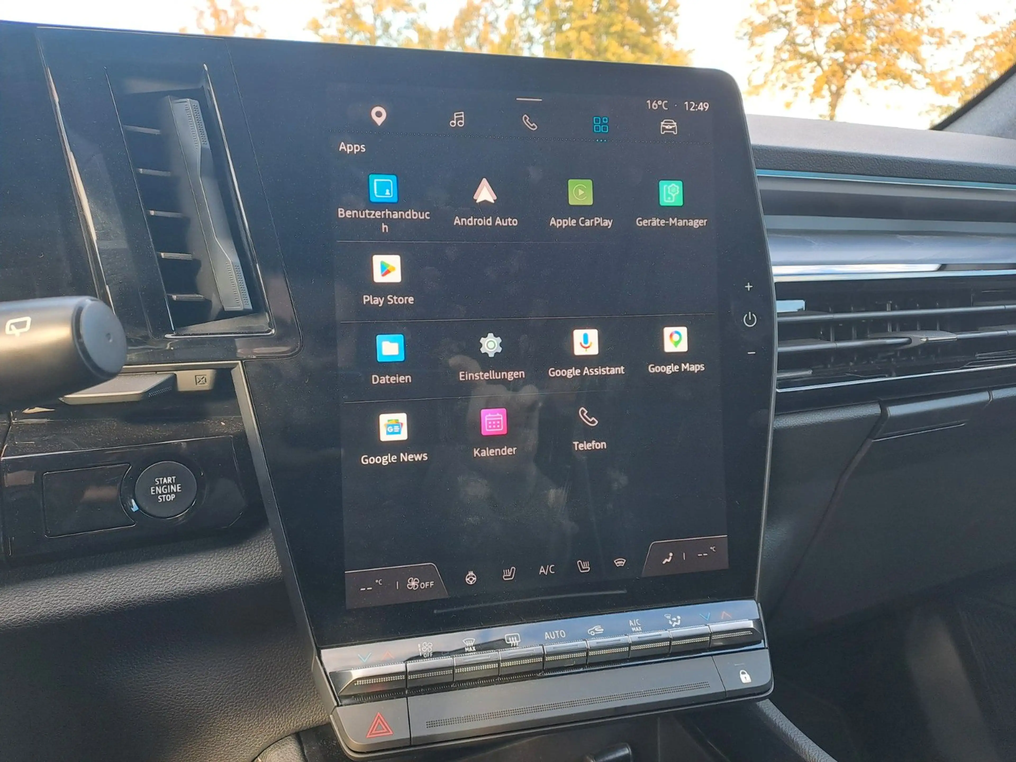 Renault Austral Iconic Hybrid 200 — photo 21