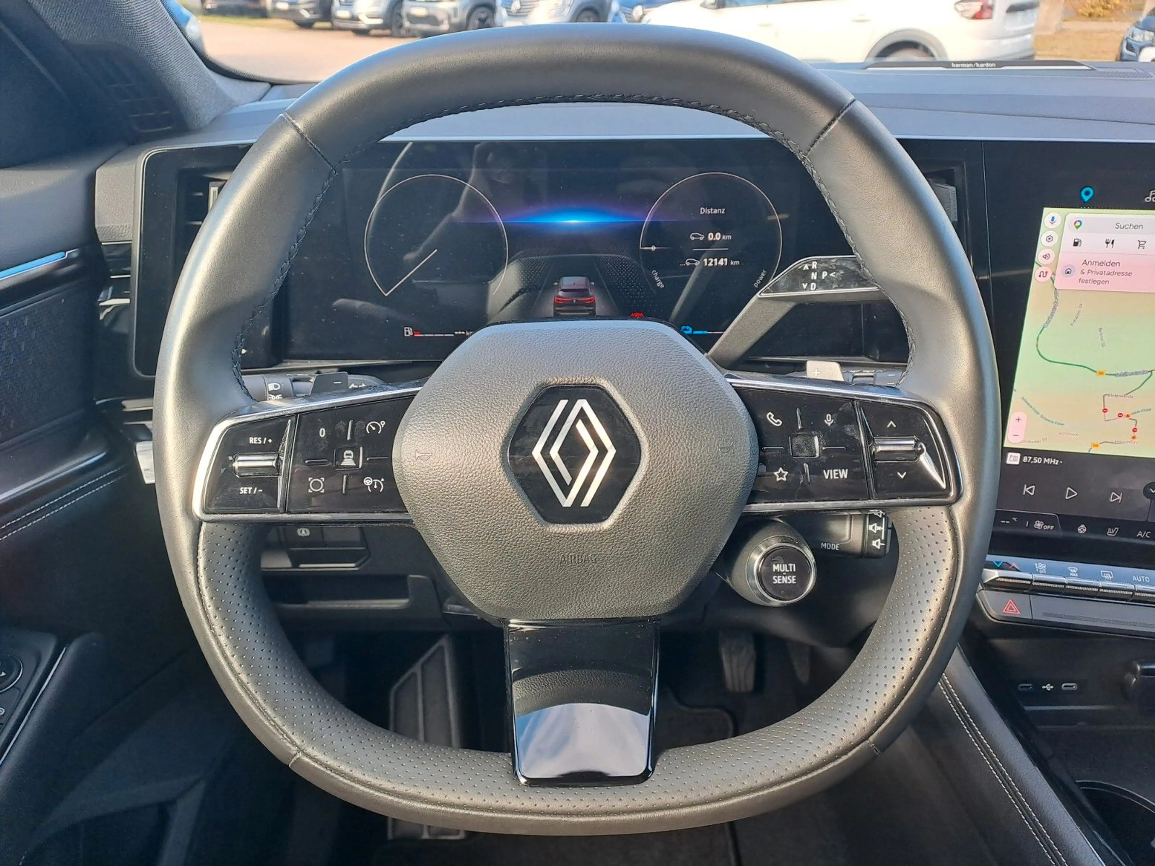 Renault Austral Iconic Hybrid 200 — photo 16