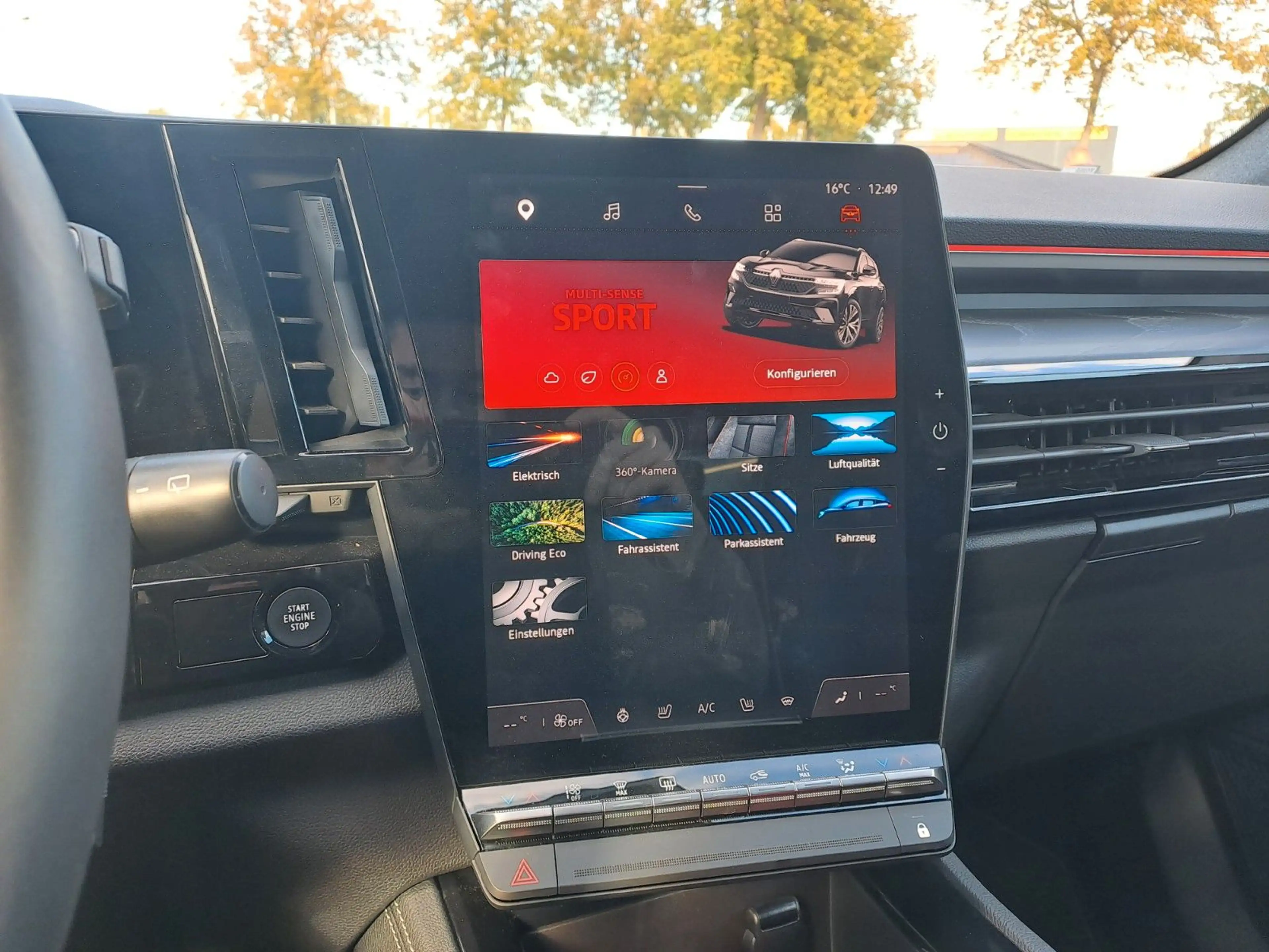 Renault Austral Iconic Hybrid 200 — photo 20