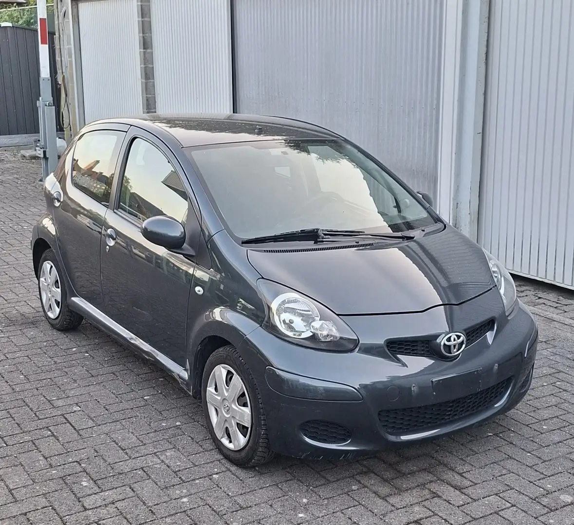 Toyota Aygo City - 2