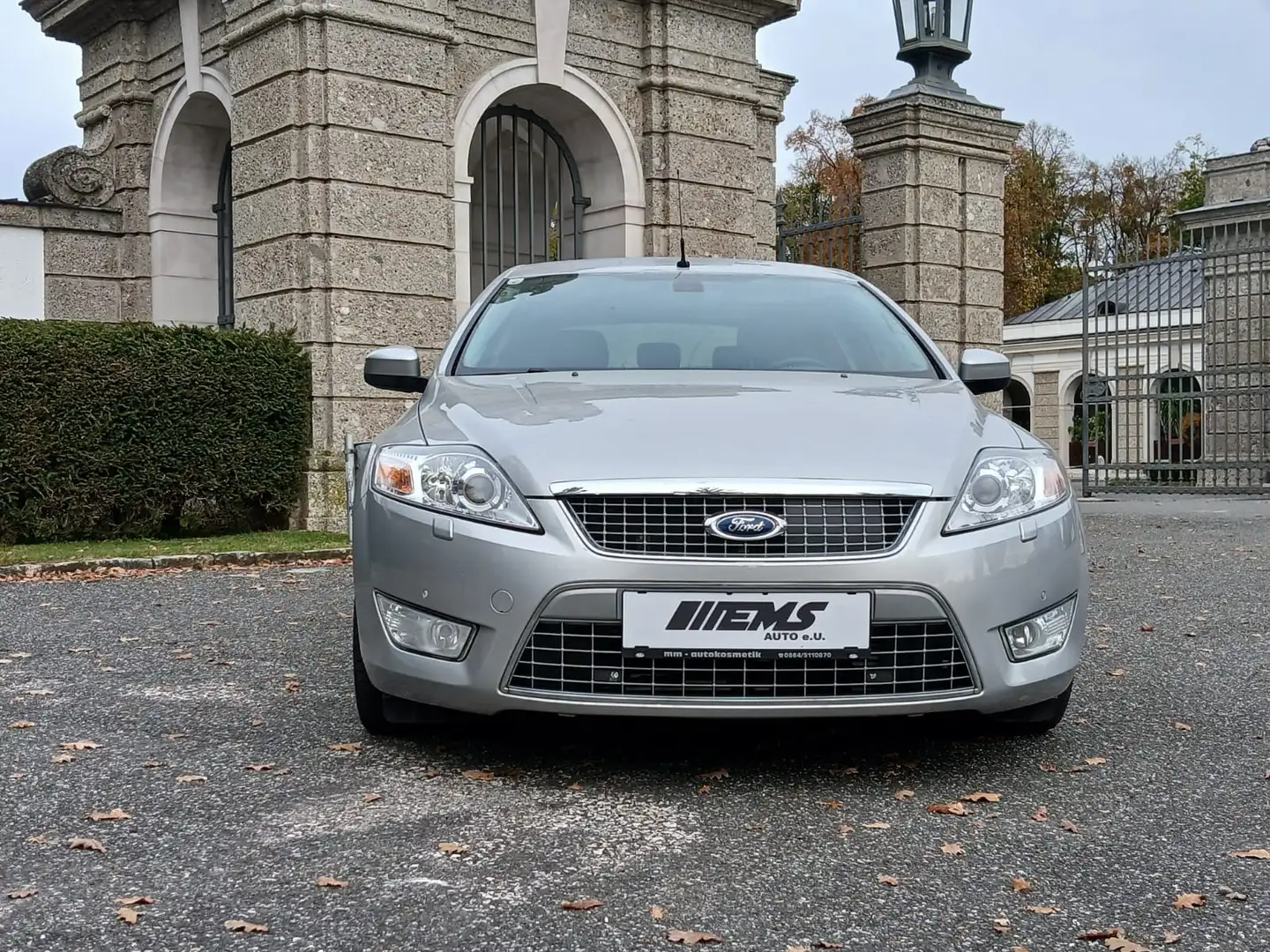 Ford Mondeo Ghia X *PICKERL*PDC*NAVI*LEDER* Grau - 2
