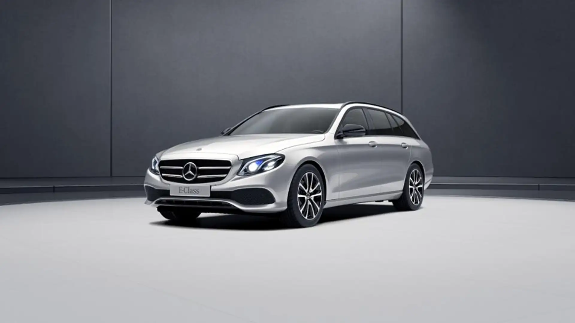 Mercedes-Benz E 200 4M T Avantgarde/Night/MULTIBEAM/DISTRONIC Silber - 1