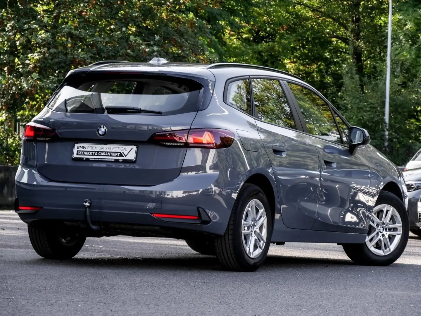 BMW 218 i PA+AUT+AHK+SHZ+16" LMR Gris - 2