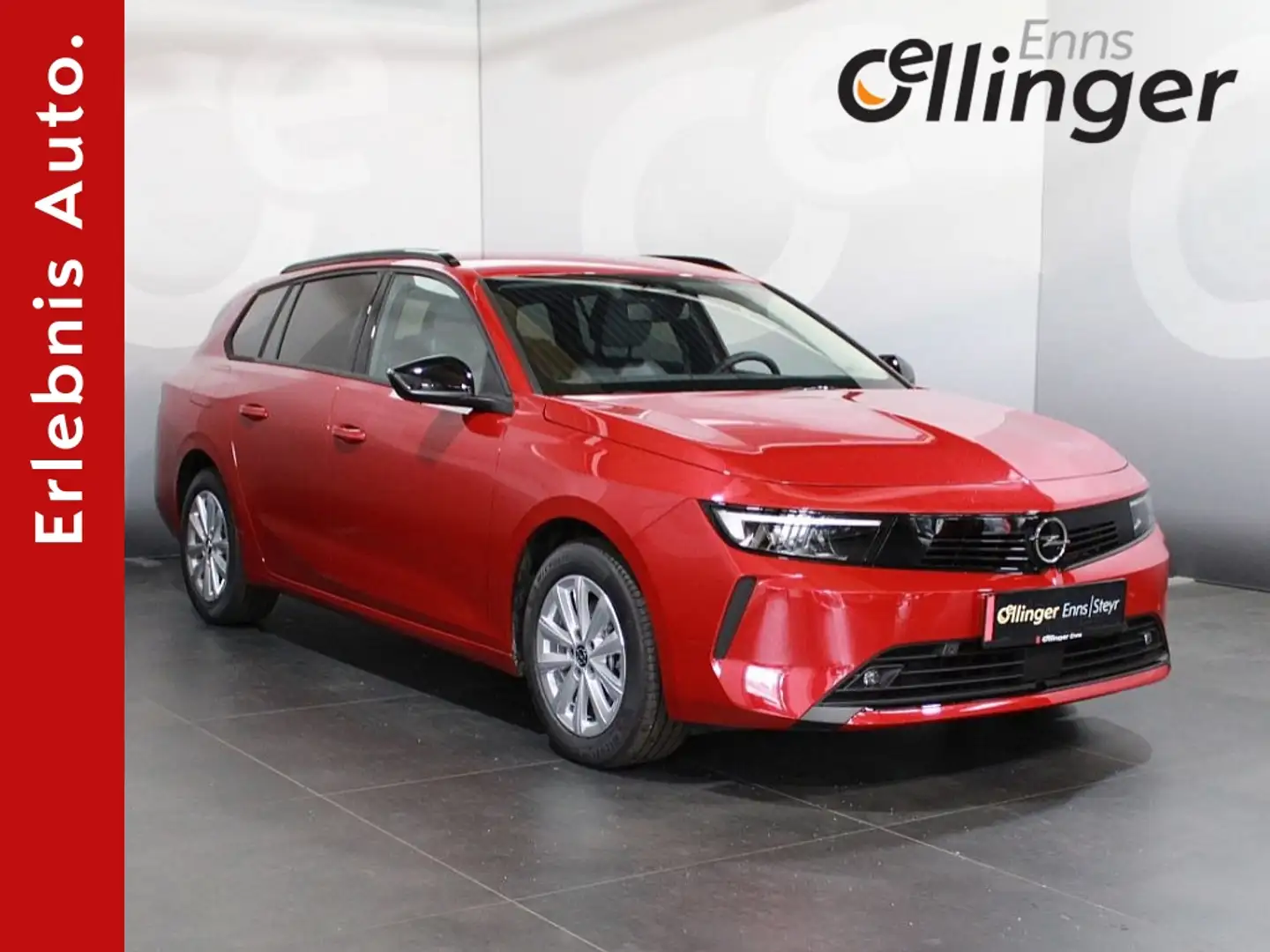 Opel Astra ST 1,2 Turbo Edition Aut. Rood - 1