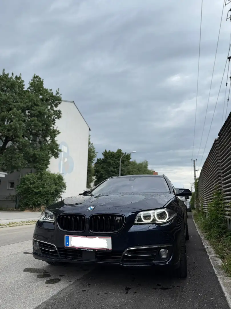 BMW 528 528i Touring Aut. Luxury Line - 1