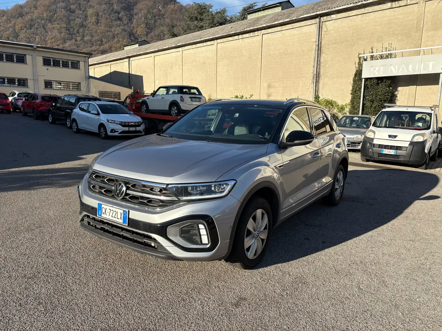 Volkswagen T-Roc 2.0 tdi R-Line 4motion 150cv dsg Grigio - 1