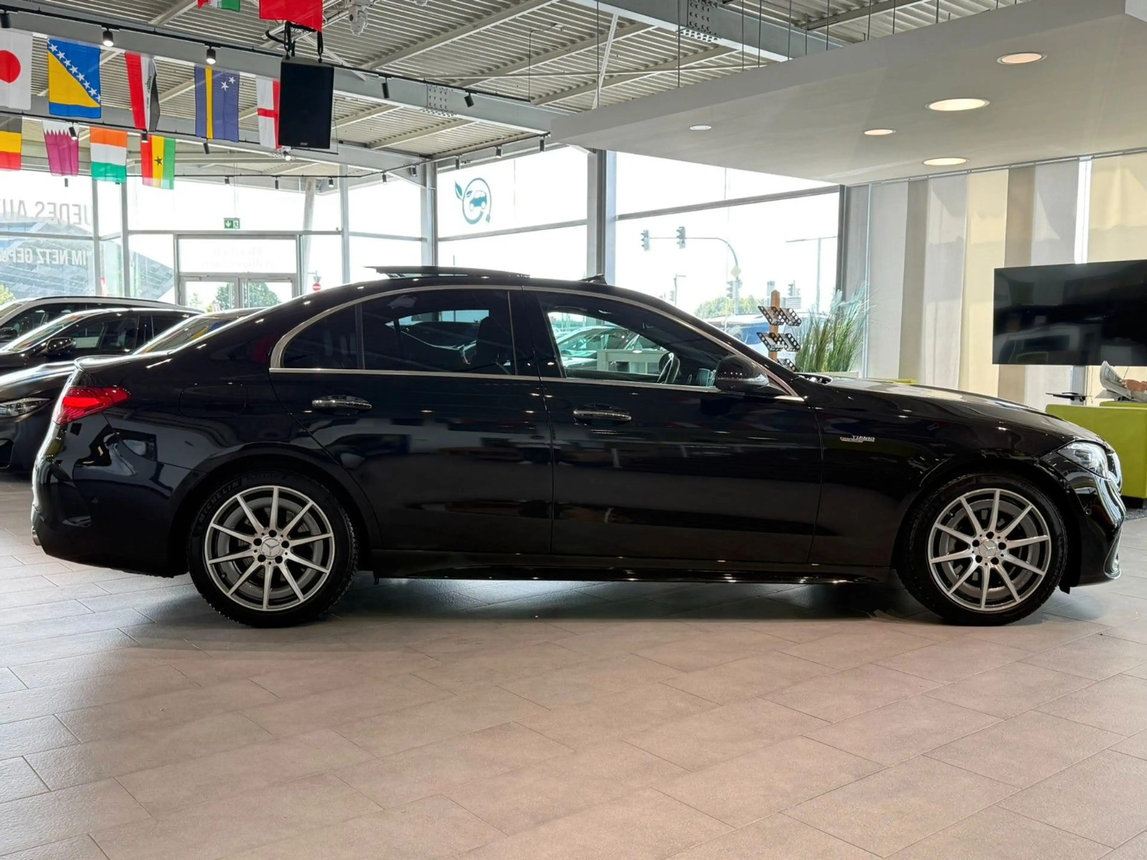 Mercedes-Benz C 43 AMG Limousine 4Matic*360°*Pano*HUD* — photo 8
