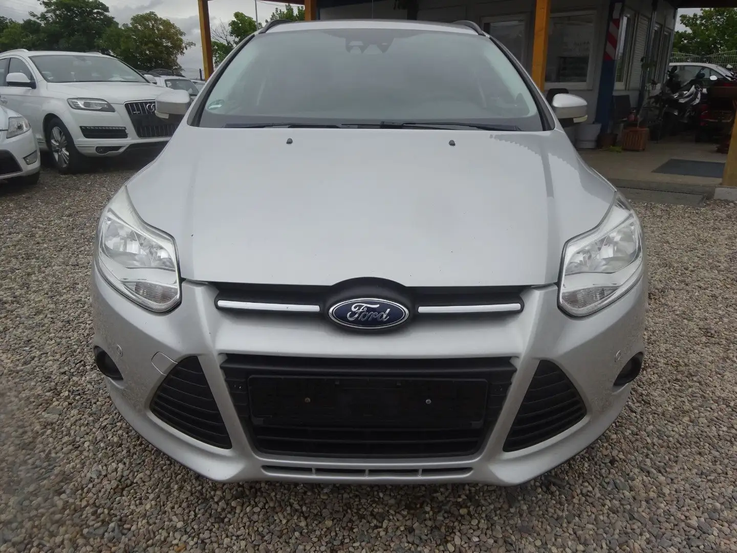 Ford Focus 2,0TDCi 85kW Trend Turnier Automatik Grau - 2