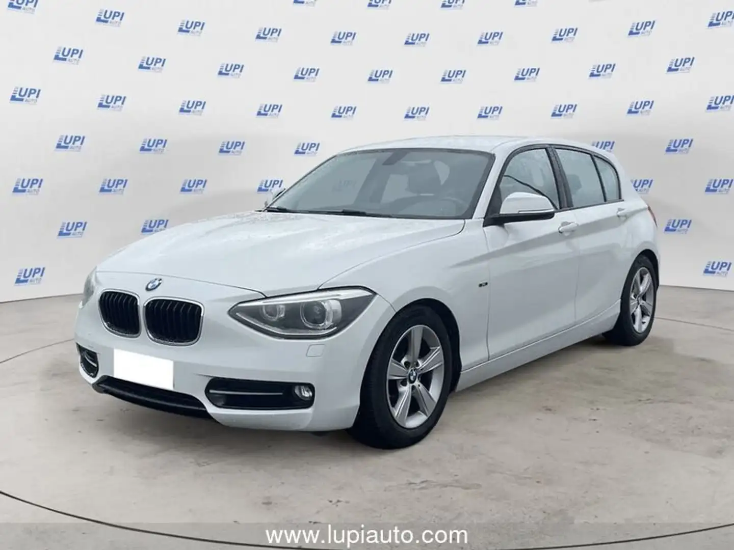 BMW 118 118d 5p Business Weiß - 1