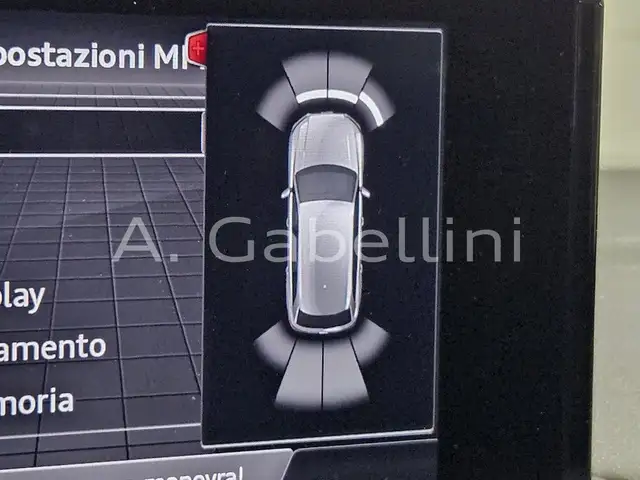 Audi Q7 view 15
