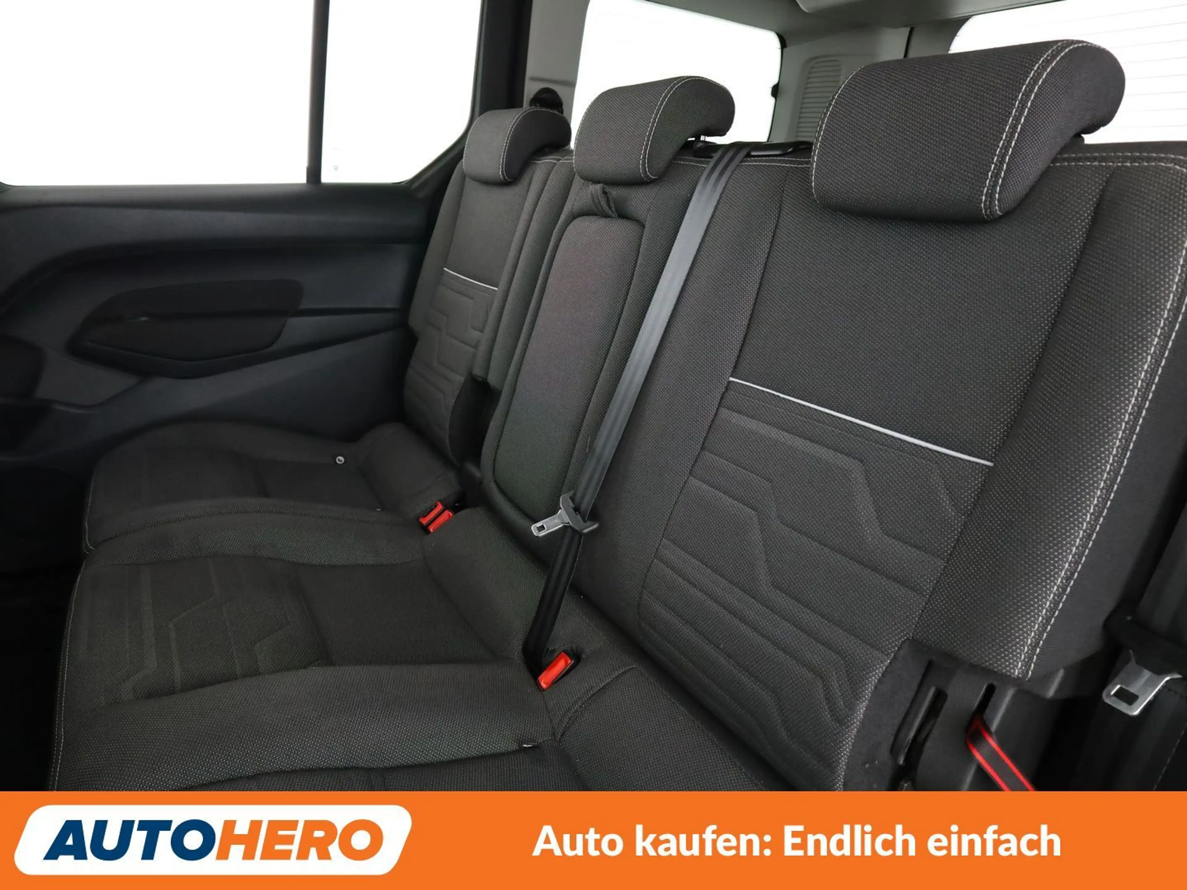 Ford Grand Tourneo 1.5 TDCi Titanium*TEMPO*PDC*SHZ*LIM*KLIMA* — photo 14