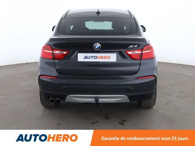 BMW X4 view 5