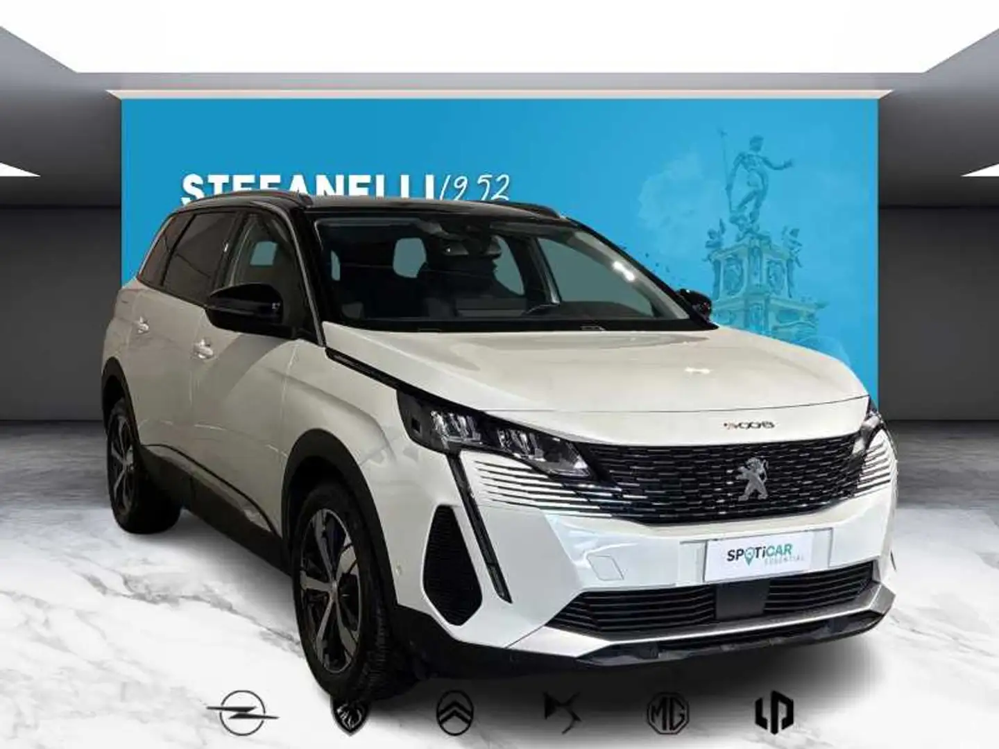 Peugeot 5008 II 2021 - 5008 1.5 bluehdi Allure s&s 130cv eat8 Bianco - 1