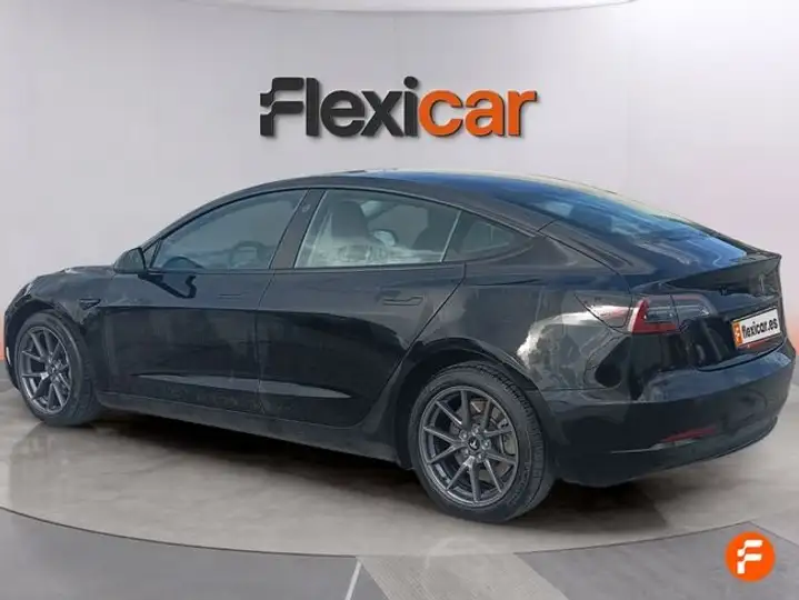 Tesla Model 3 2023, foto 2
