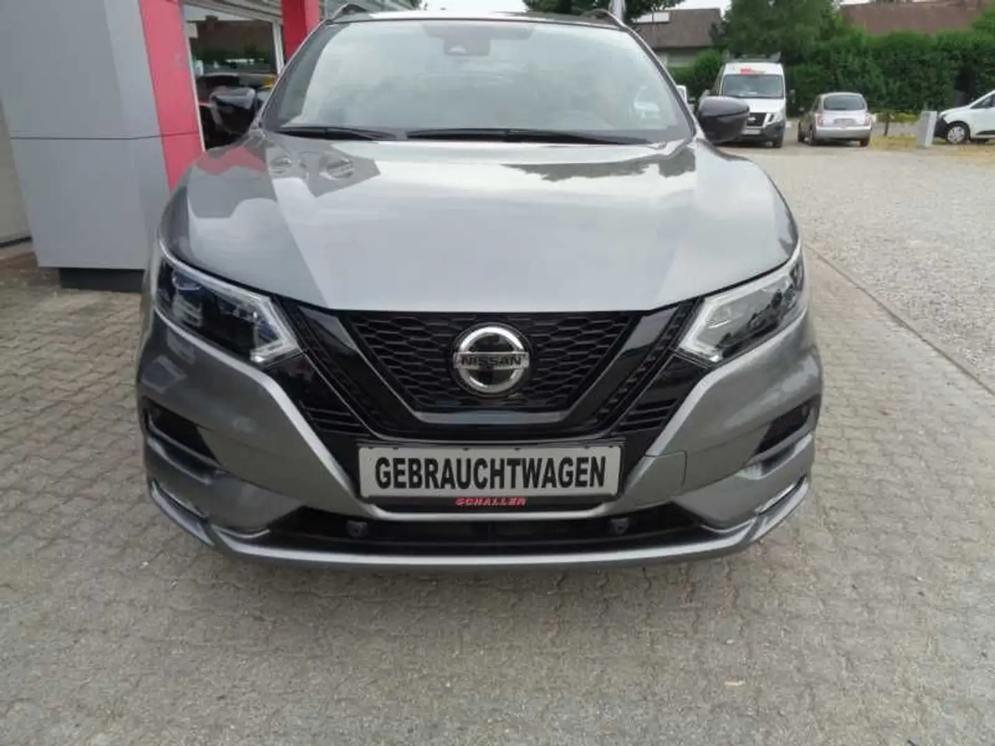 Nissan Qashqai 1.3 DIG-T DCT Automatik - N-TEC Gris - 2