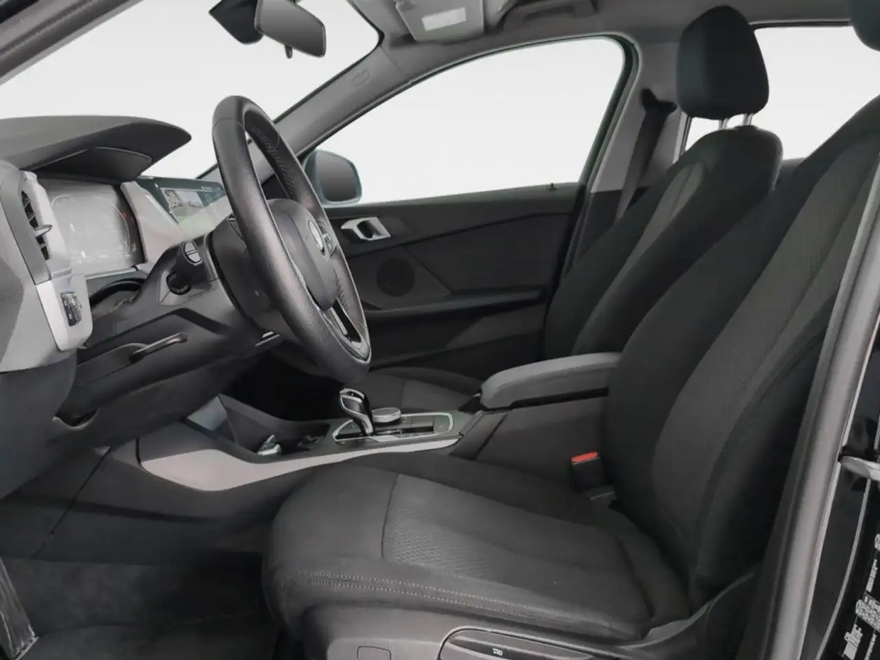 2023 BMW 118 118i, photograph 11