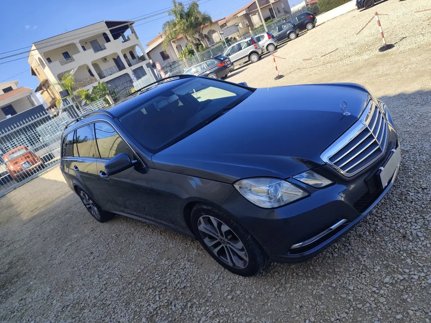 Mercedes-Benz 200 - 2