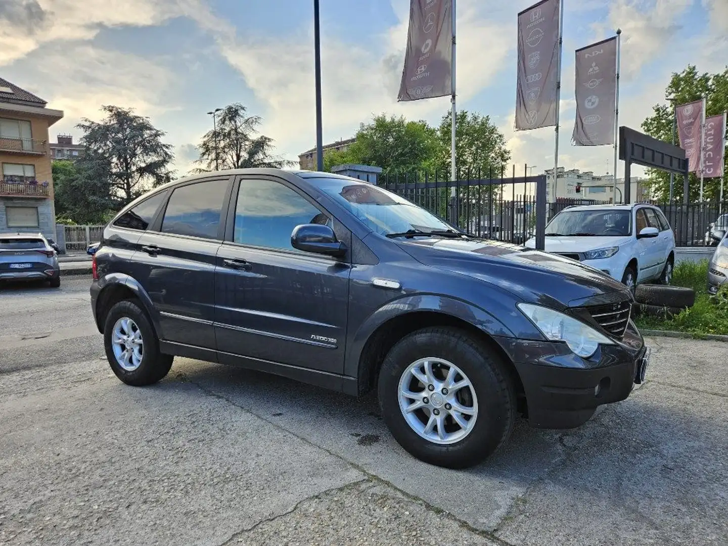 SsangYong Actyon 2.0 XDi 4WD Comfort Gris - 2