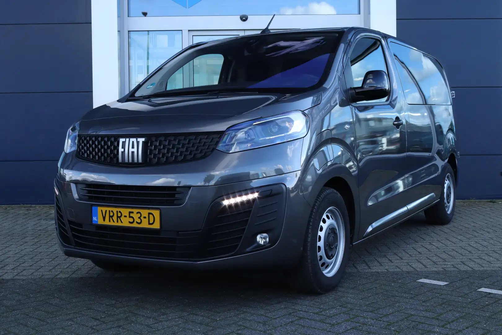 Fiat Scudo e-Scudo L2H1 SX 75 kWh | Airco | Cruise control | Gris - 1