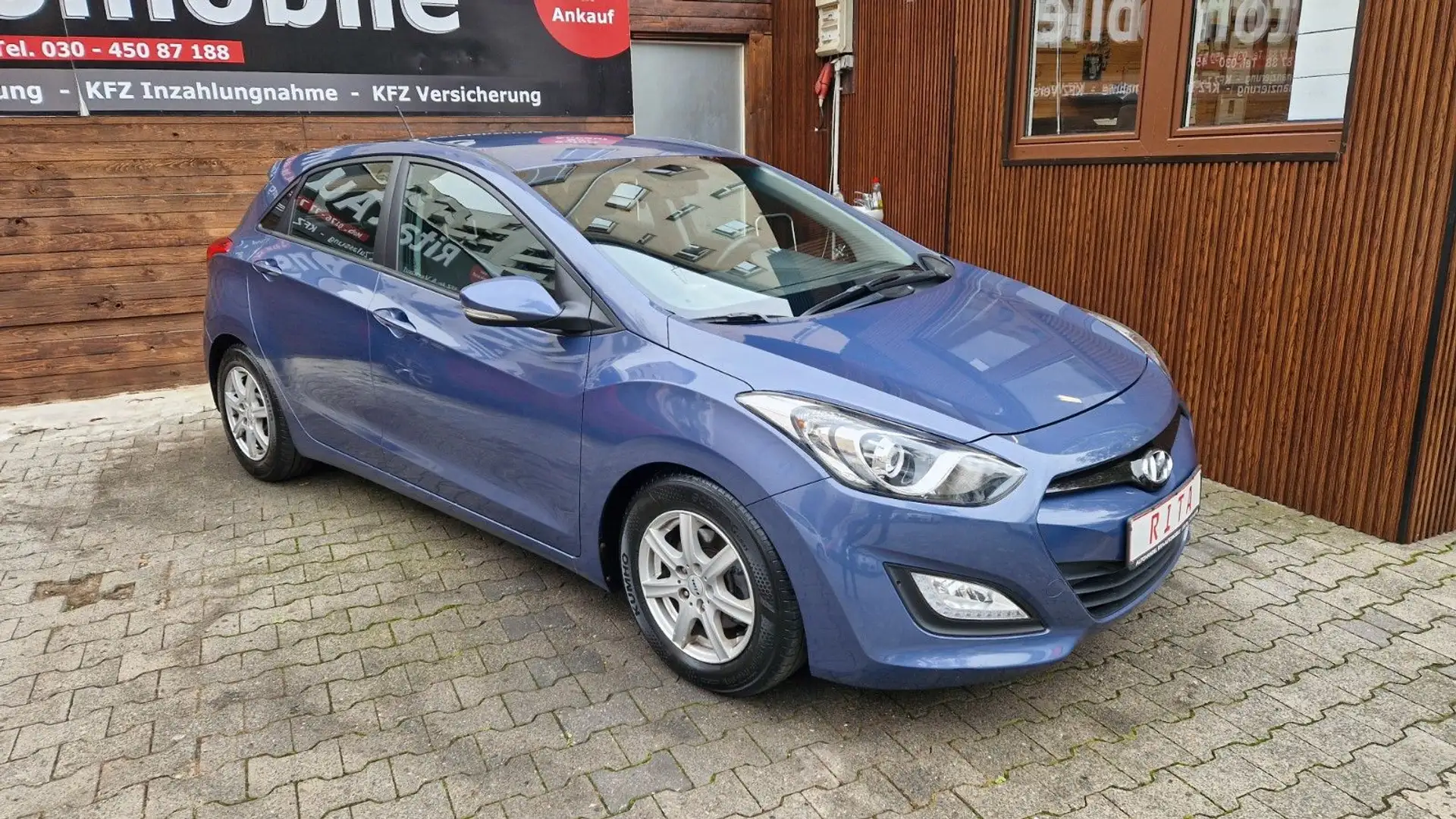 Hyundai i30 Trend Automatik, PDC, AHK, SHZ, 2 Hand Blau - 2
