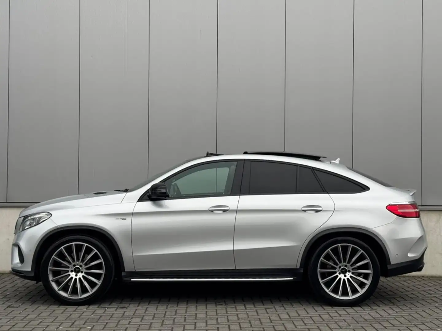 Mercedes-Benz GLE 43 AMG Coupé 4MATIC FULL PANO NAVI CAMERA SPORTVELGEN Stříbrná - 2