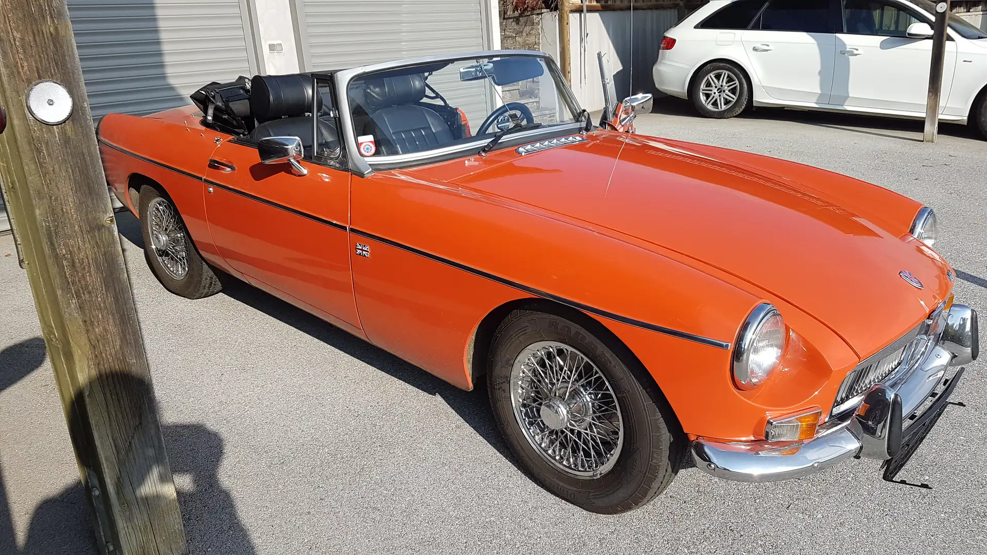 MG MGB MKIII Orange - 2