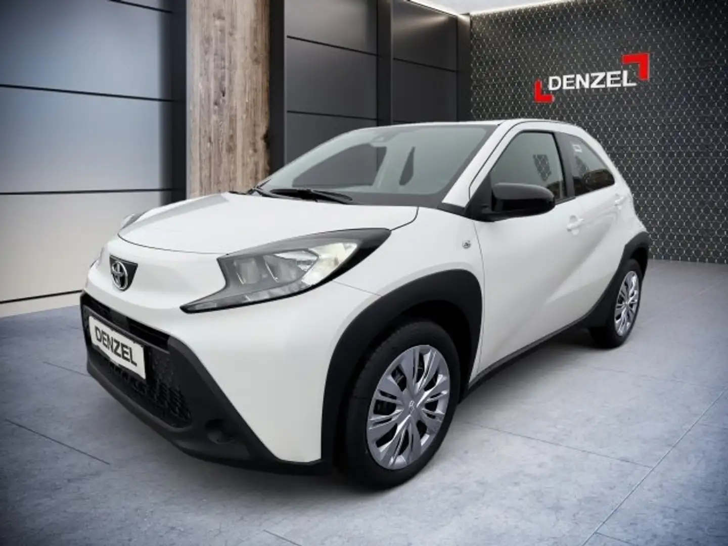 Toyota Aygo X 1,0 l Play mit Sitzheizung Weiß - 1
