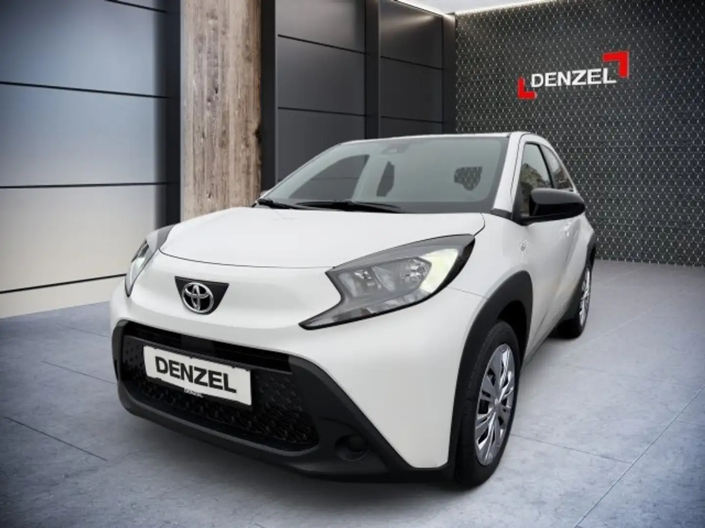 Toyota Aygo X 1,0 l Play mit Sitzheizung Weiß - 2