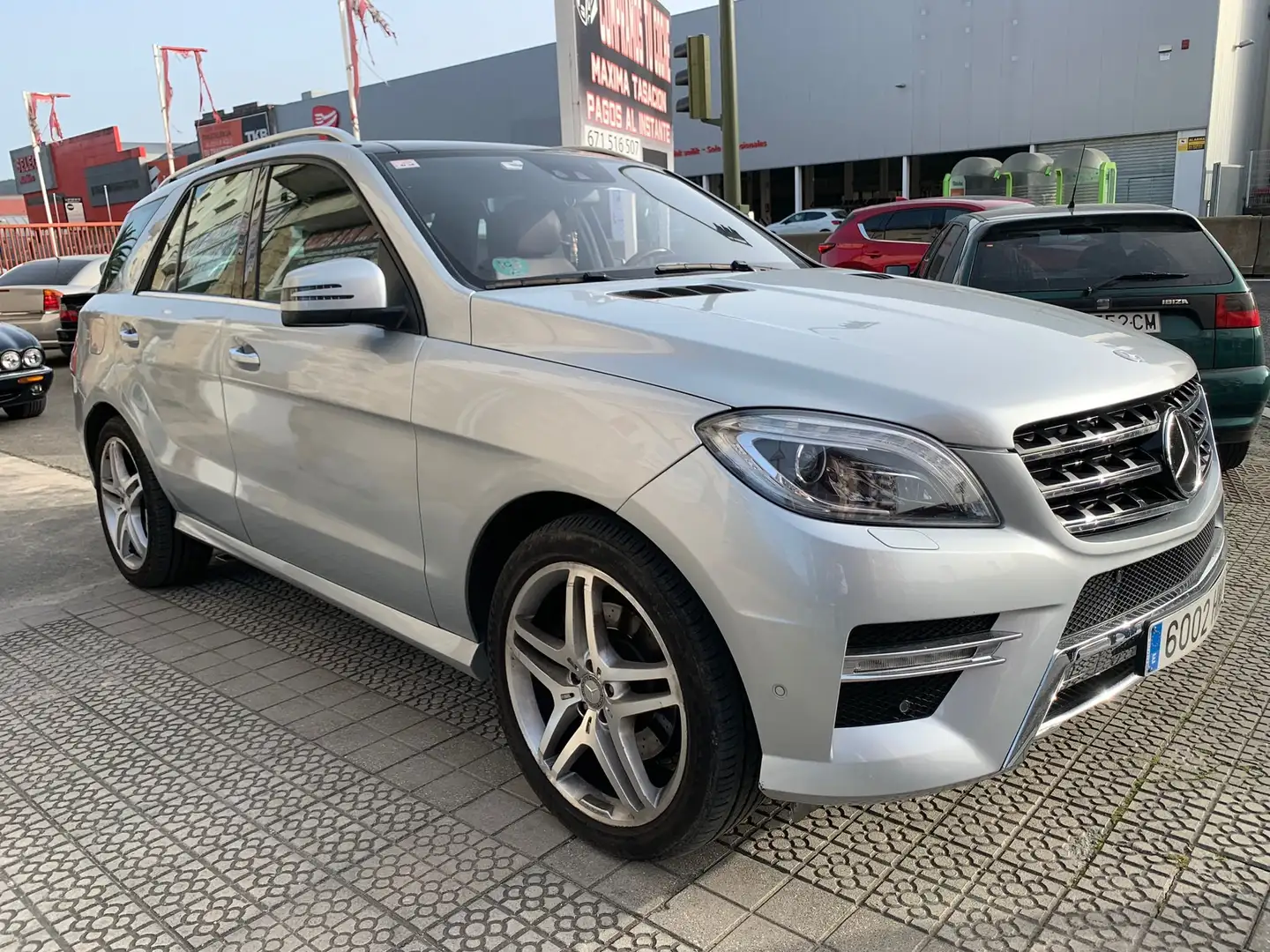 Mercedes-Benz ML 350 ML 350BlueTec 4M Edition 1 7G Plus Edition 1 Plateado - 1