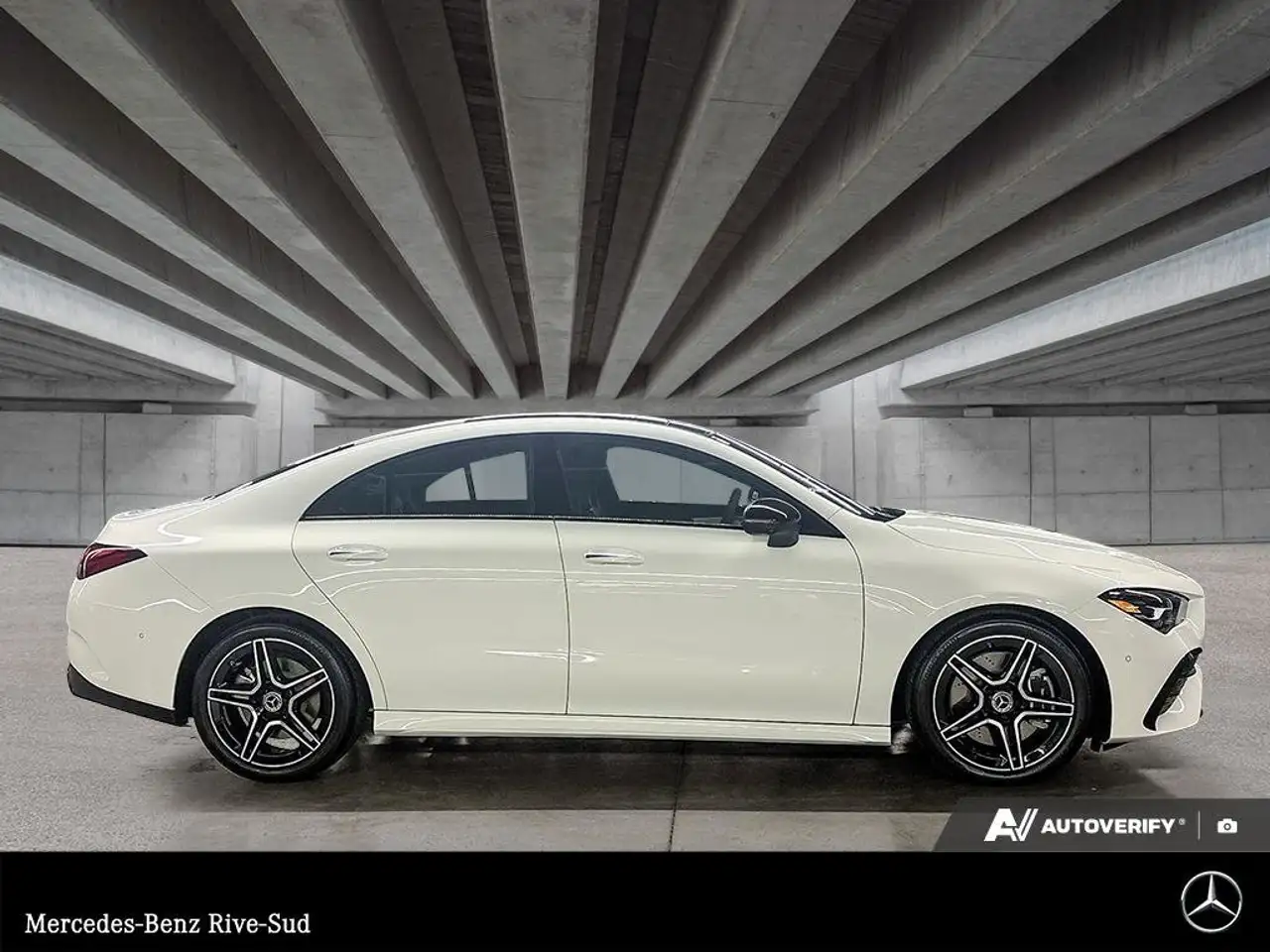 Mercedes-Benz CLA снимка Mercedes-Benz CLA