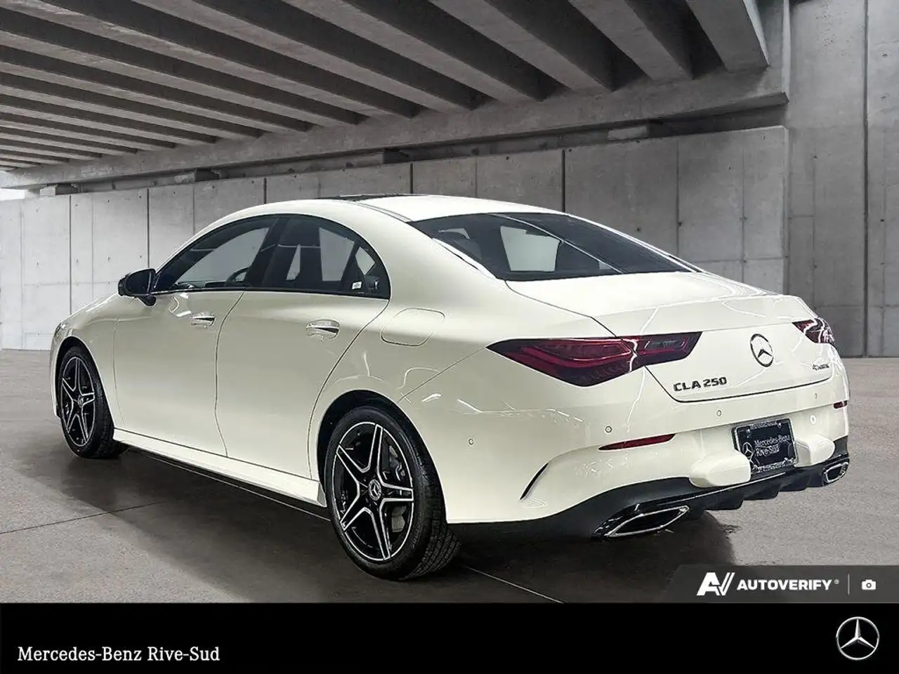 Mercedes-Benz CLA снимка Mercedes-Benz CLA