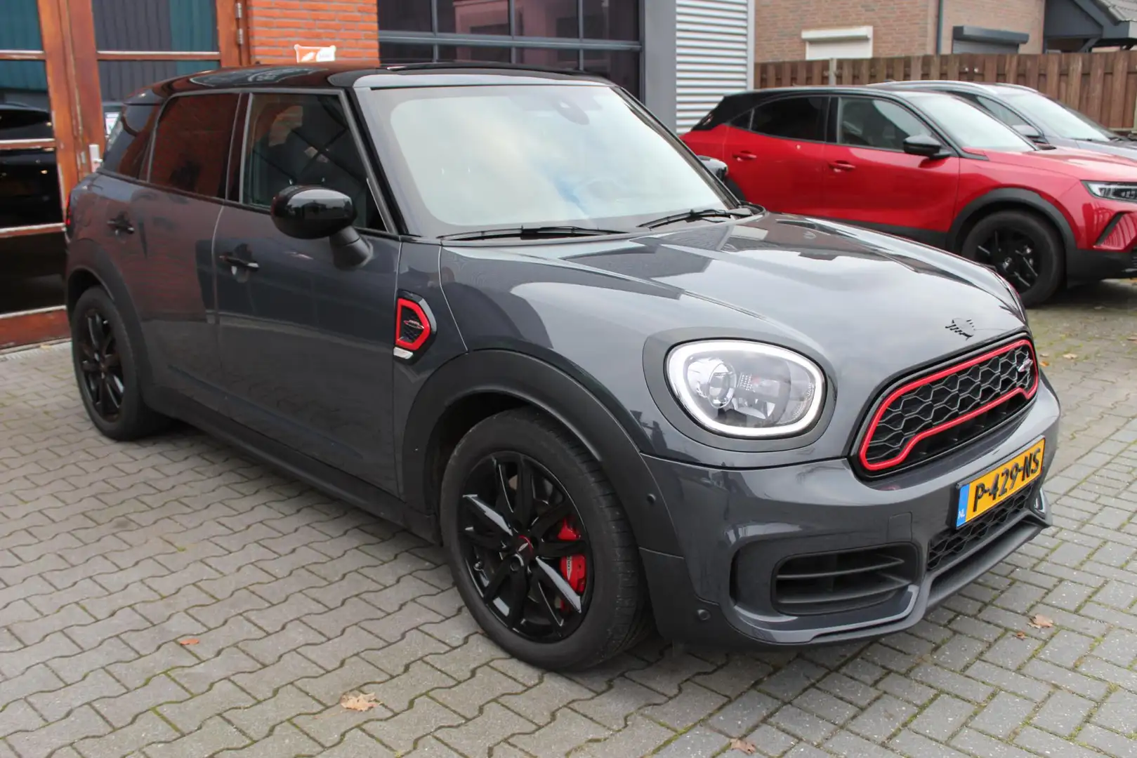 MINI John Cooper Works Countryman 2.0 JCW ALL4 Chili | 306PK | Vol Opties | PPFfolie Grijs - 2