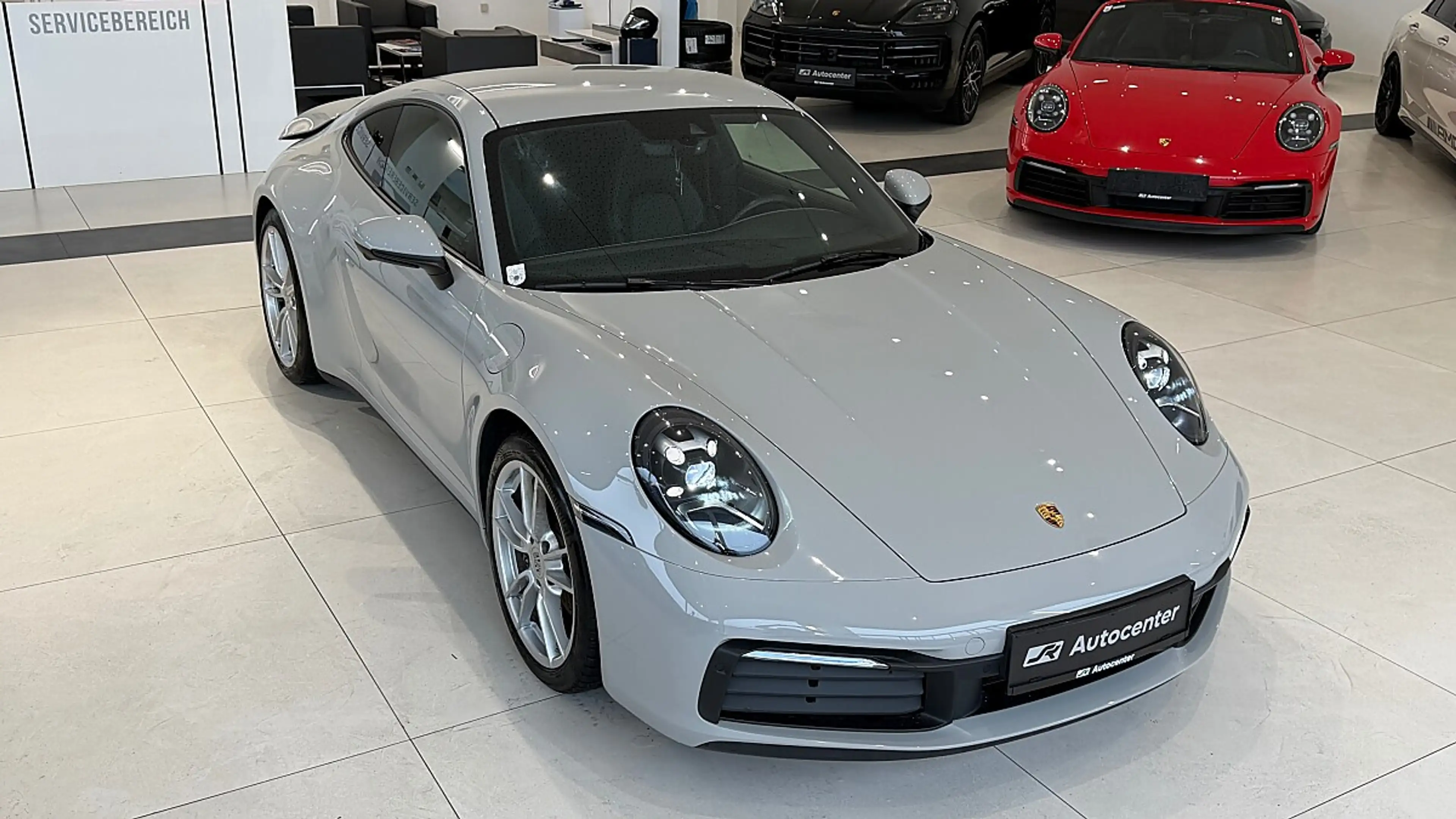 Porsche 911 Carrera 4 Coupe PDK — photo 7