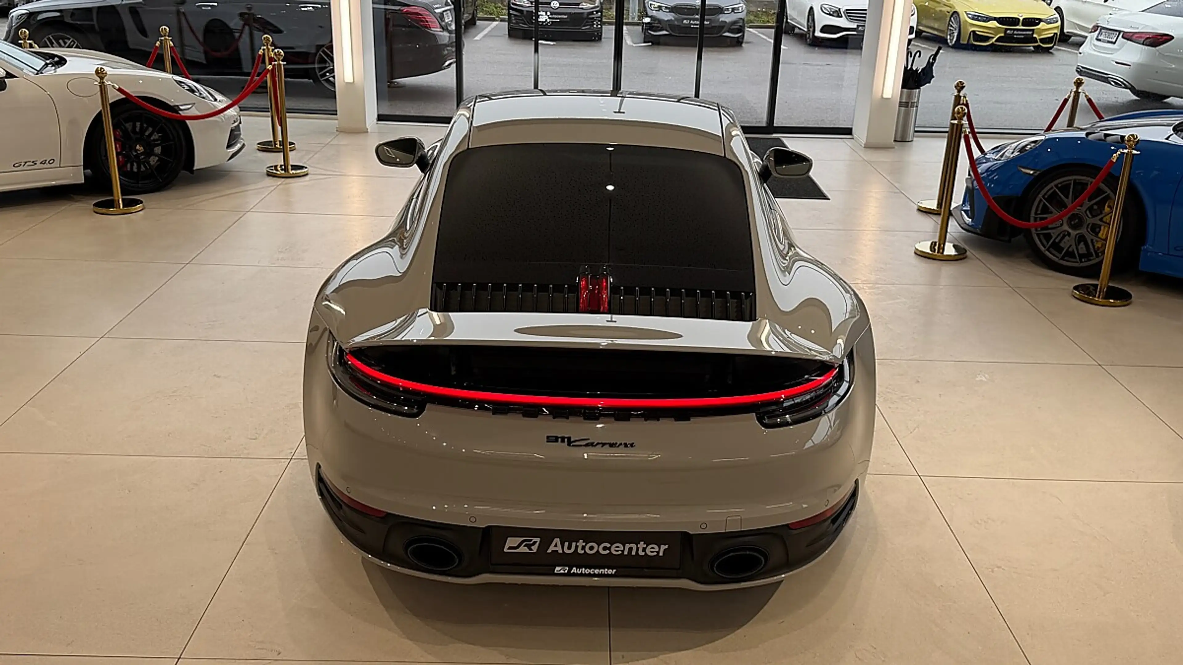 Porsche 911 Carrera 4 Coupe PDK — photo 13