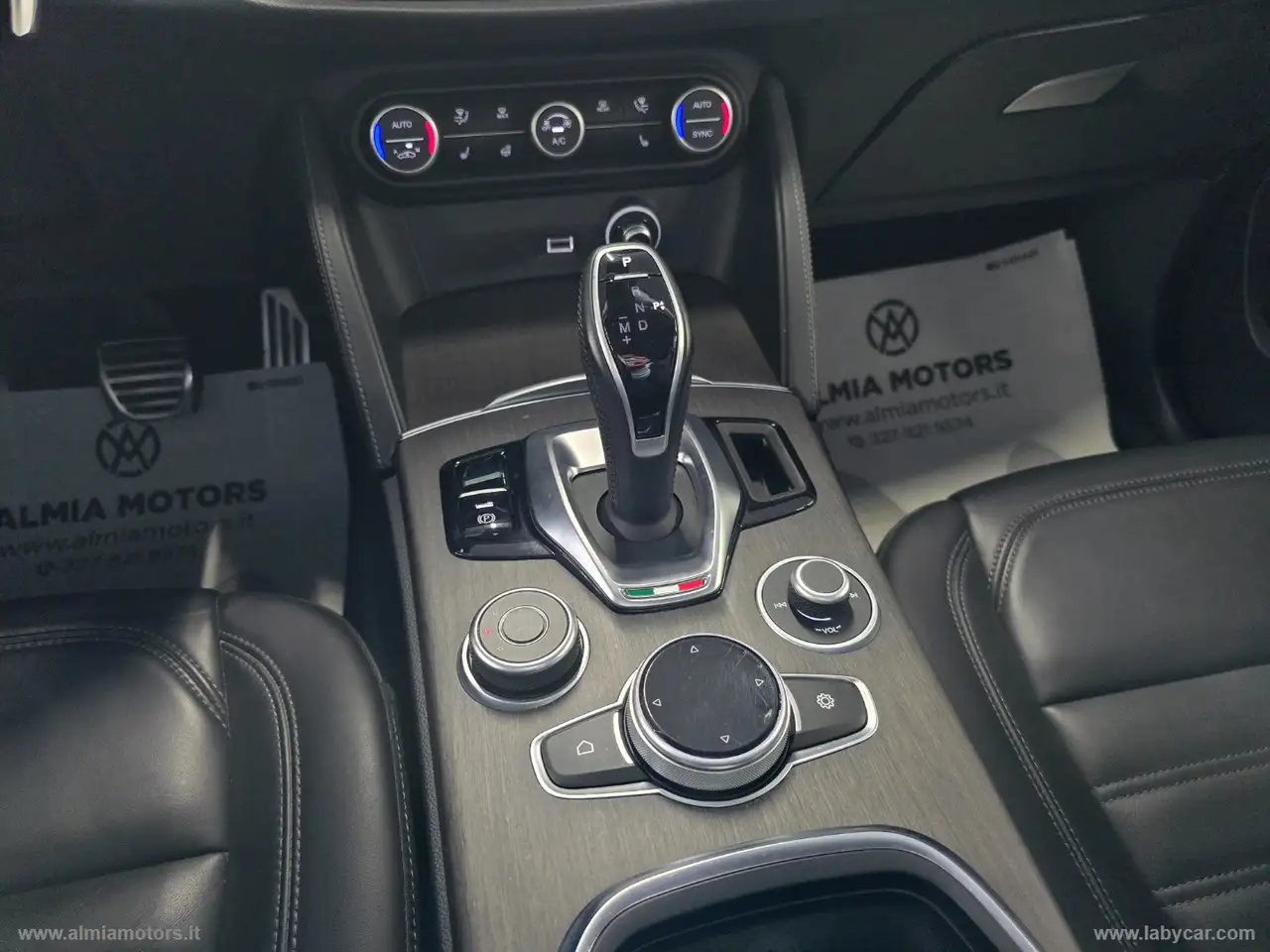 Alfa Romeo Stelvio 2021 — фото 39