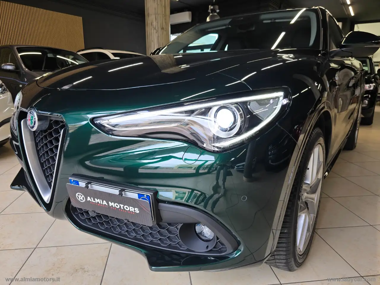 Alfa Romeo Stelvio 2021 — фото 12