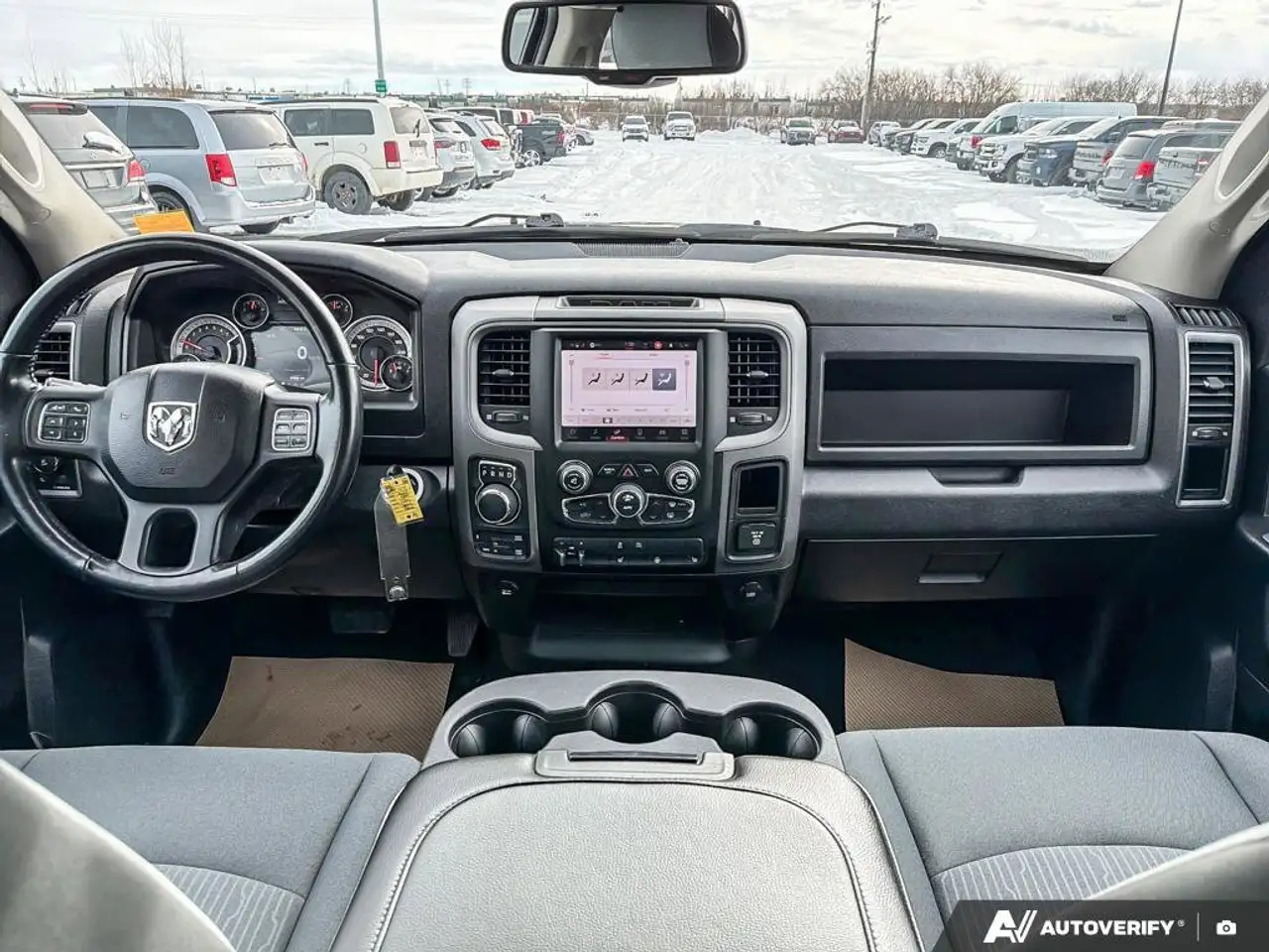 RAM 1500 снимка RAM 1500