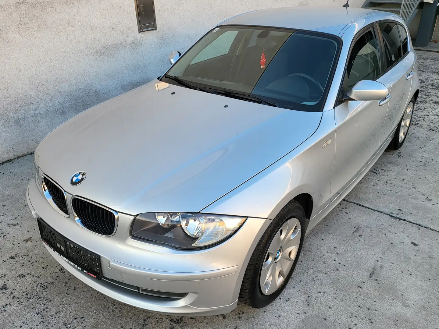 BMW 116 116d DPF Silber - 1