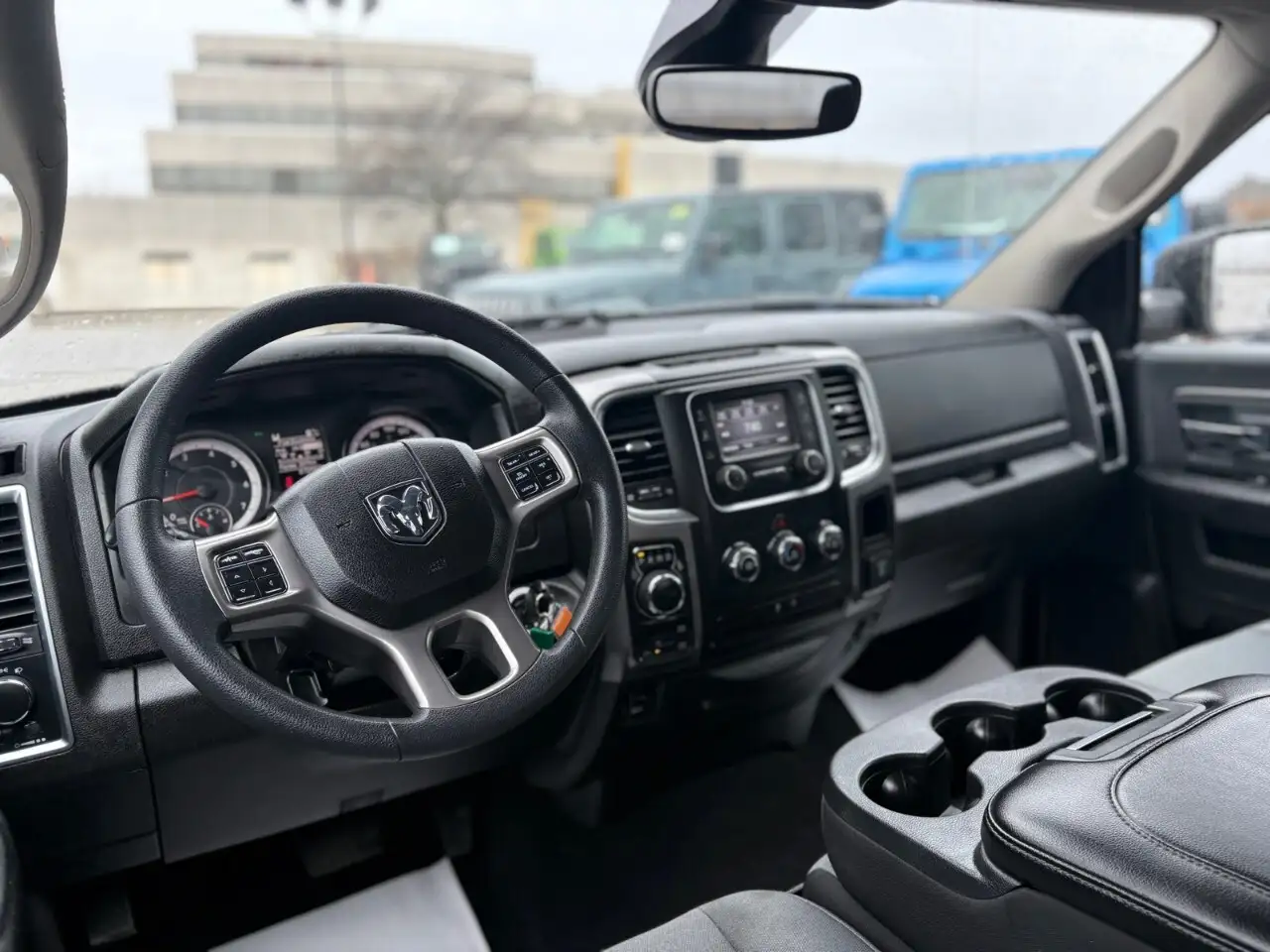 RAM 1500 снимка RAM 1500