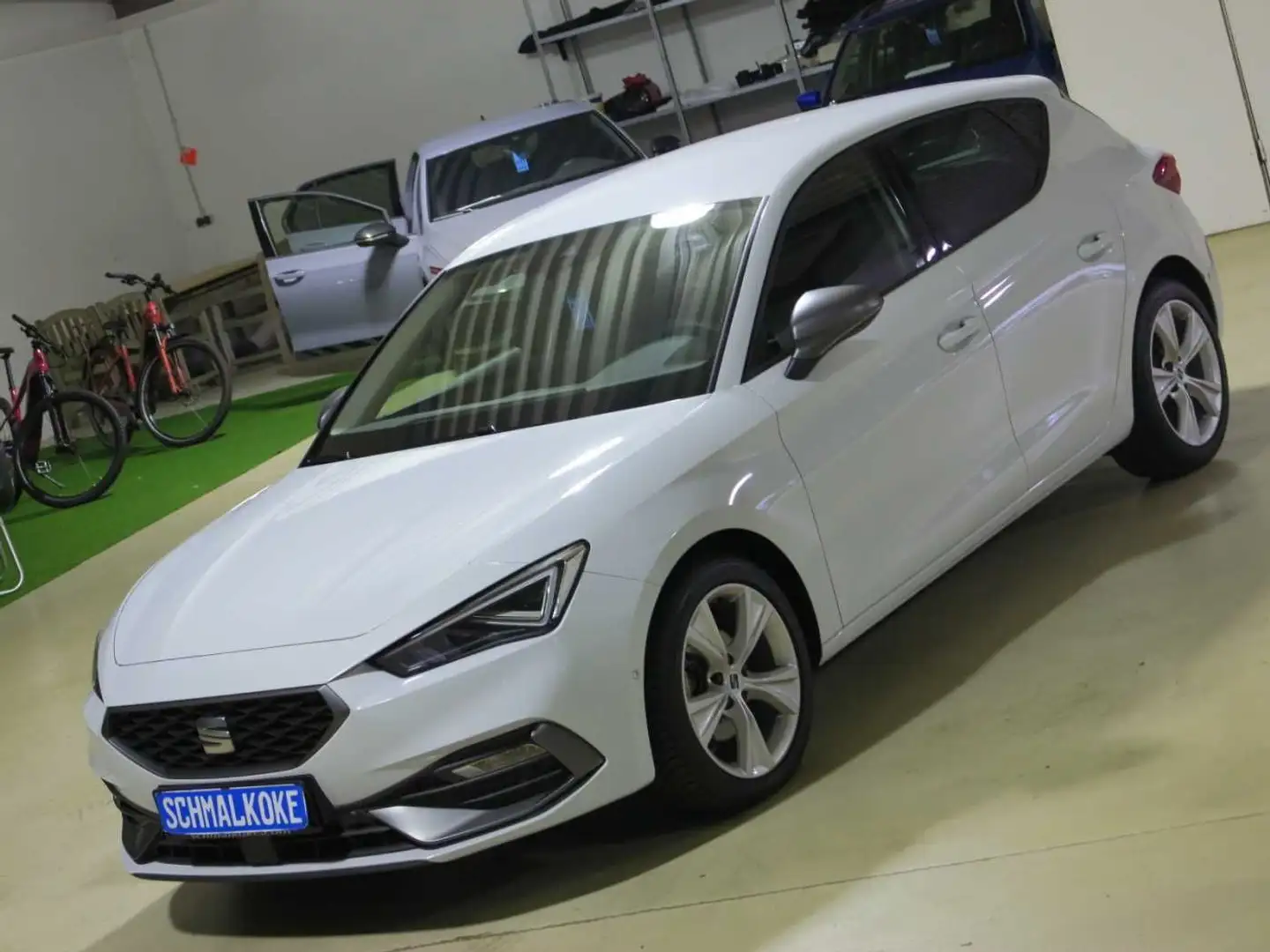 SEAT Leon 2.0 TDI SCR DSG7 FR Navi DAB ACC LM17 Weiß - 2
