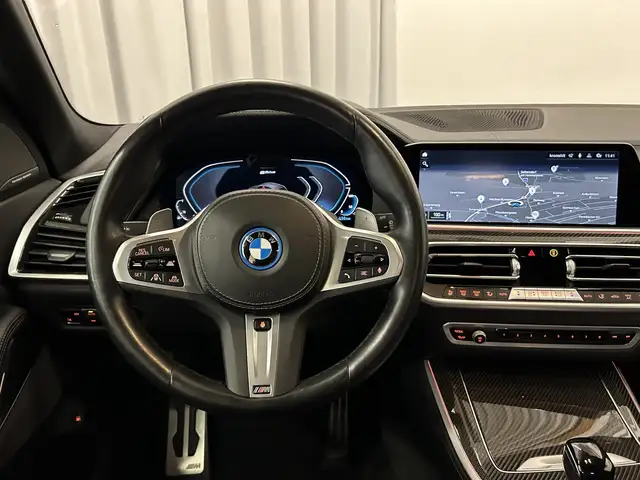 BMW X5 view 12