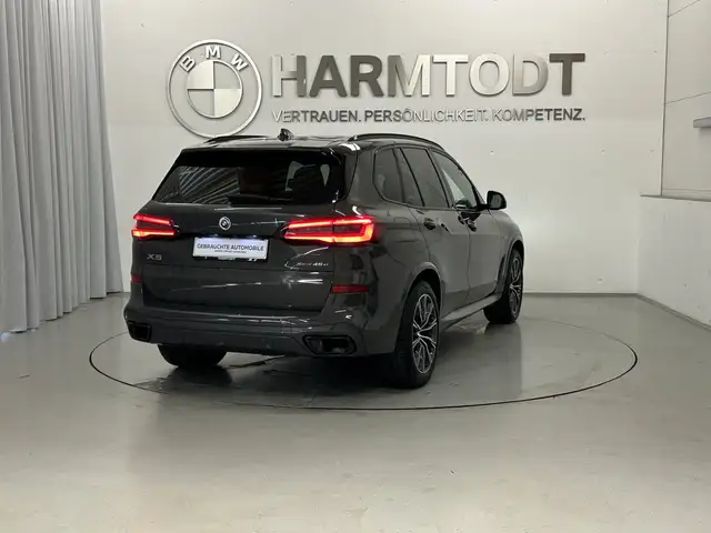 BMW X5 view 6