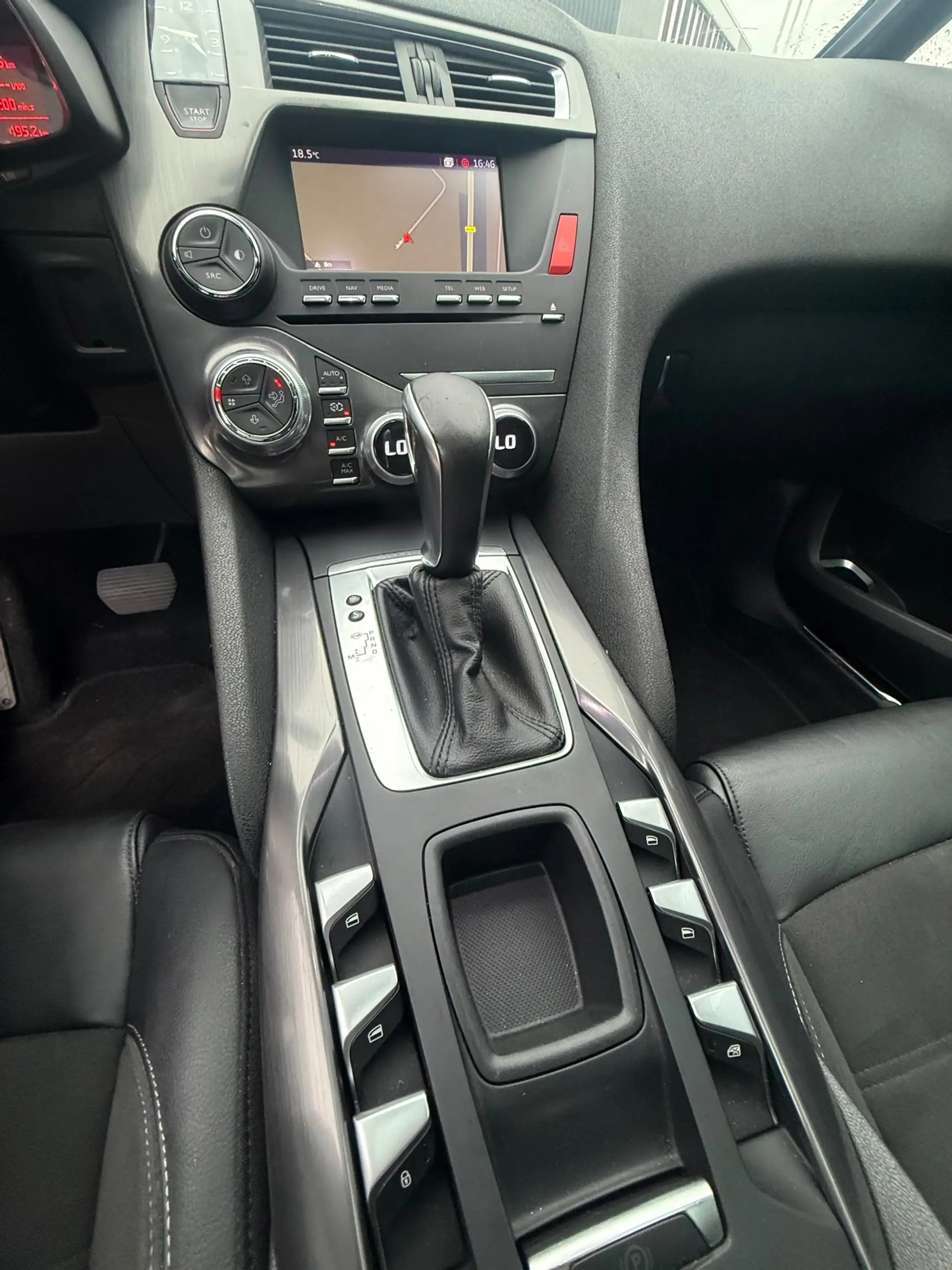 DS Automobiles DS 5 Executive | Autom. | APK | Pano | Camera | Head-Up — photo 11