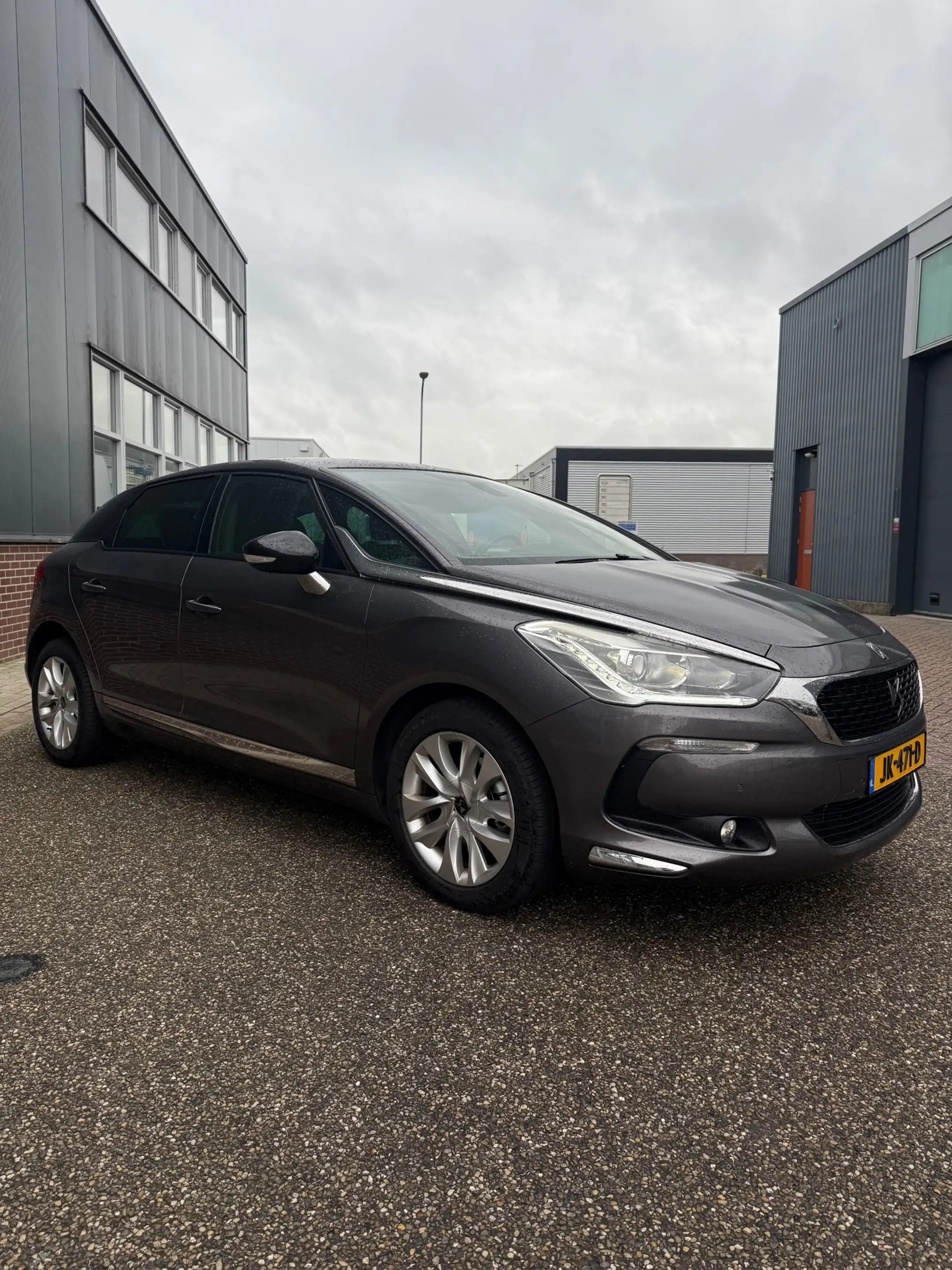 DS Automobiles DS 5 Executive | Autom. | APK | Pano | Camera | Head-Up — photo 3