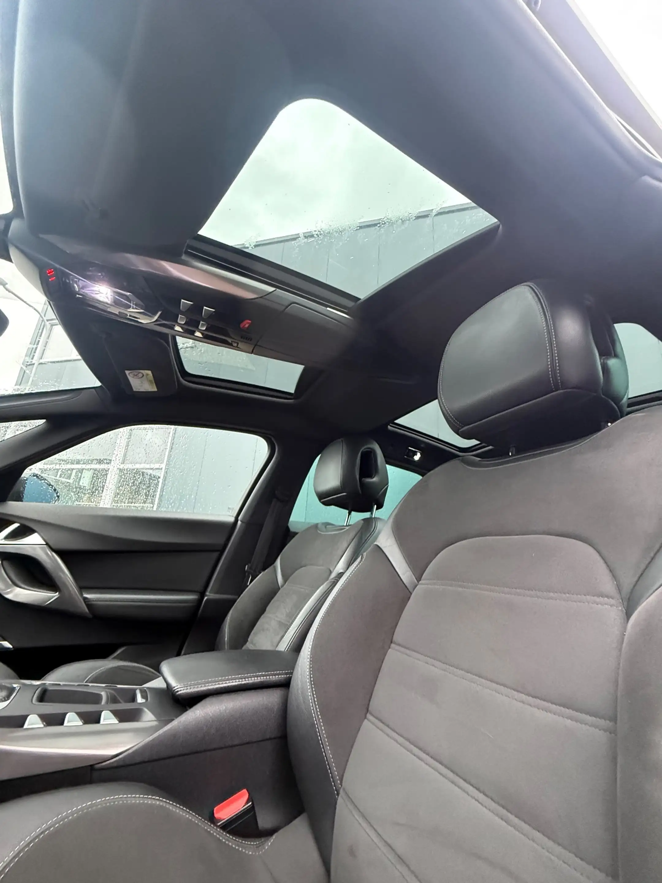 DS Automobiles DS 5 Executive | Autom. | APK | Pano | Camera | Head-Up — photo 7