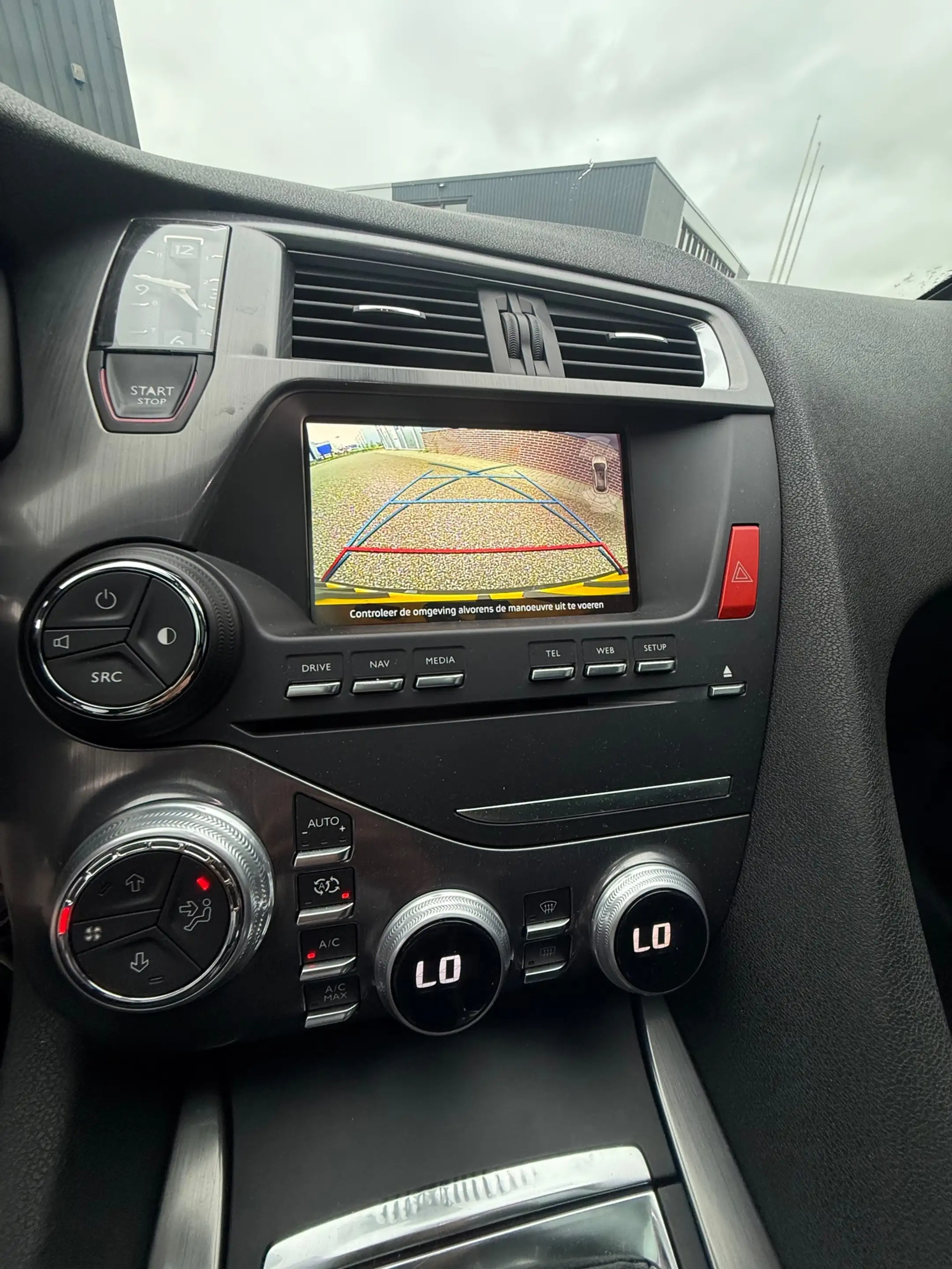 DS Automobiles DS 5 Executive | Autom. | APK | Pano | Camera | Head-Up — photo 13